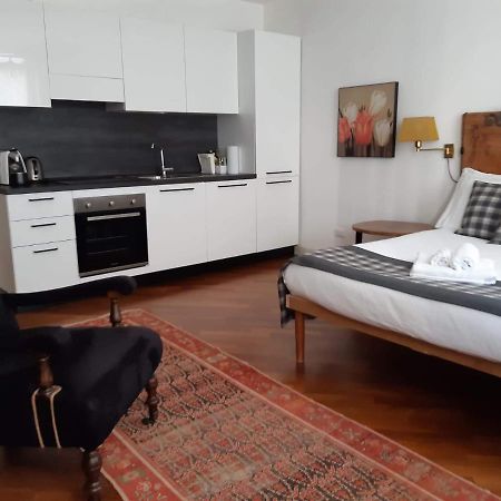 S. Trinita 18, Suites & Rooms Trento Exteriör bild