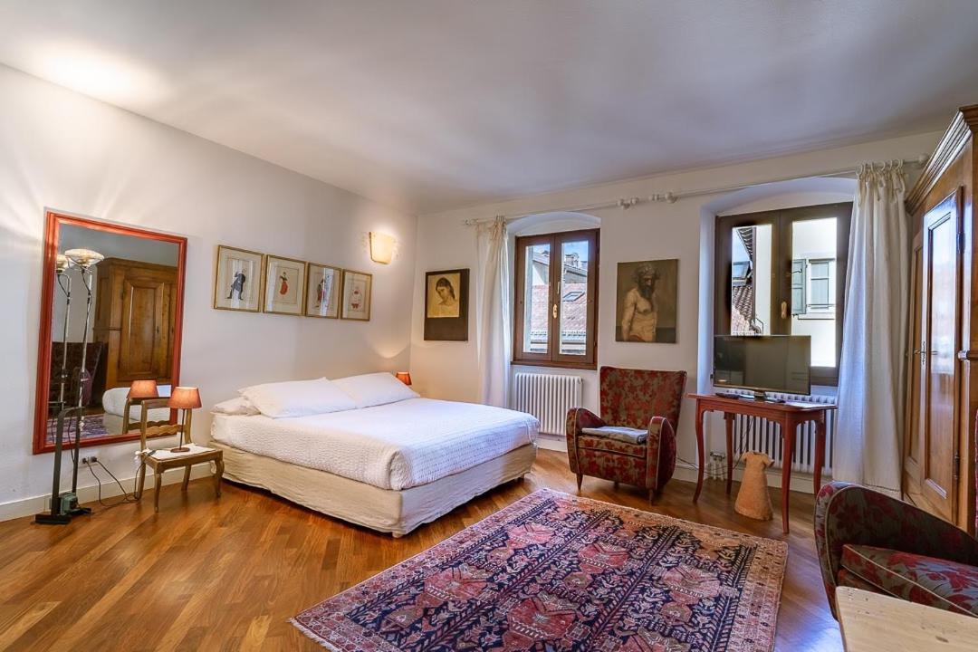S. Trinita 18, Suites & Rooms Trento Exteriör bild