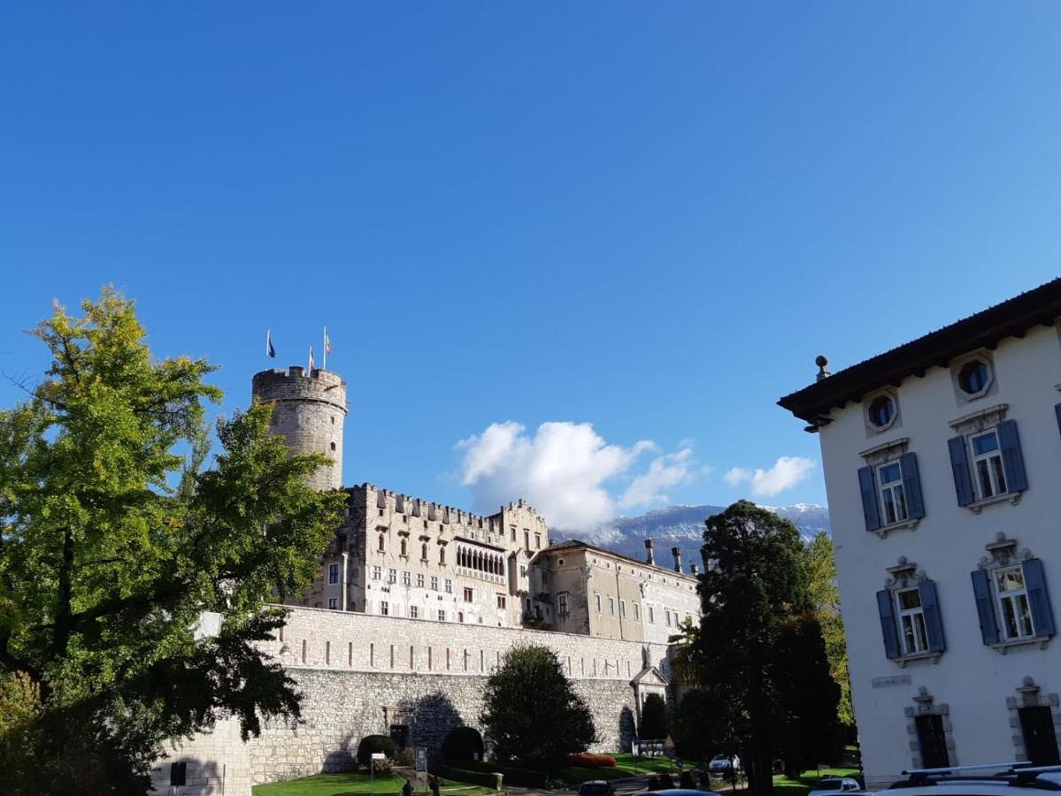 S. Trinita 18, Suites & Rooms Trento Exteriör bild