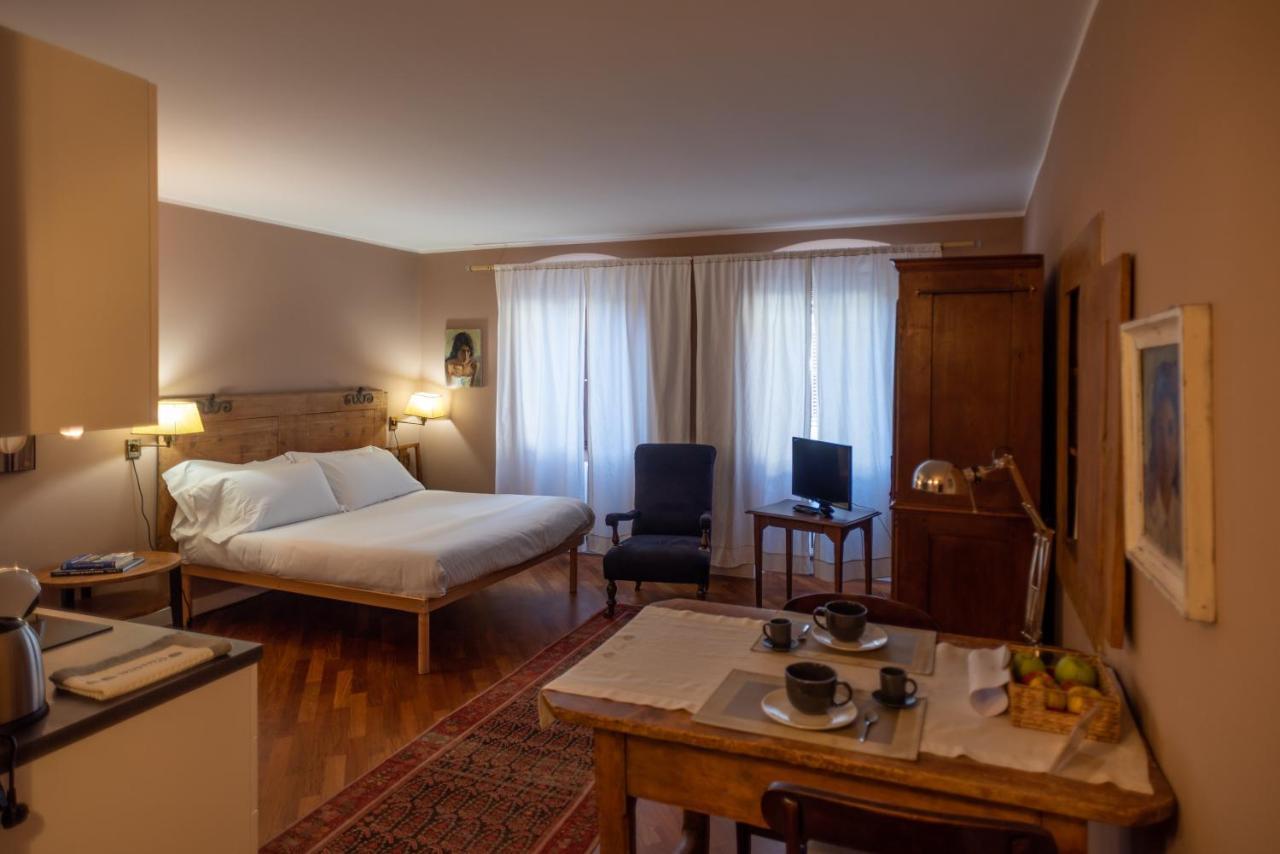 S. Trinita 18, Suites & Rooms Trento Exteriör bild