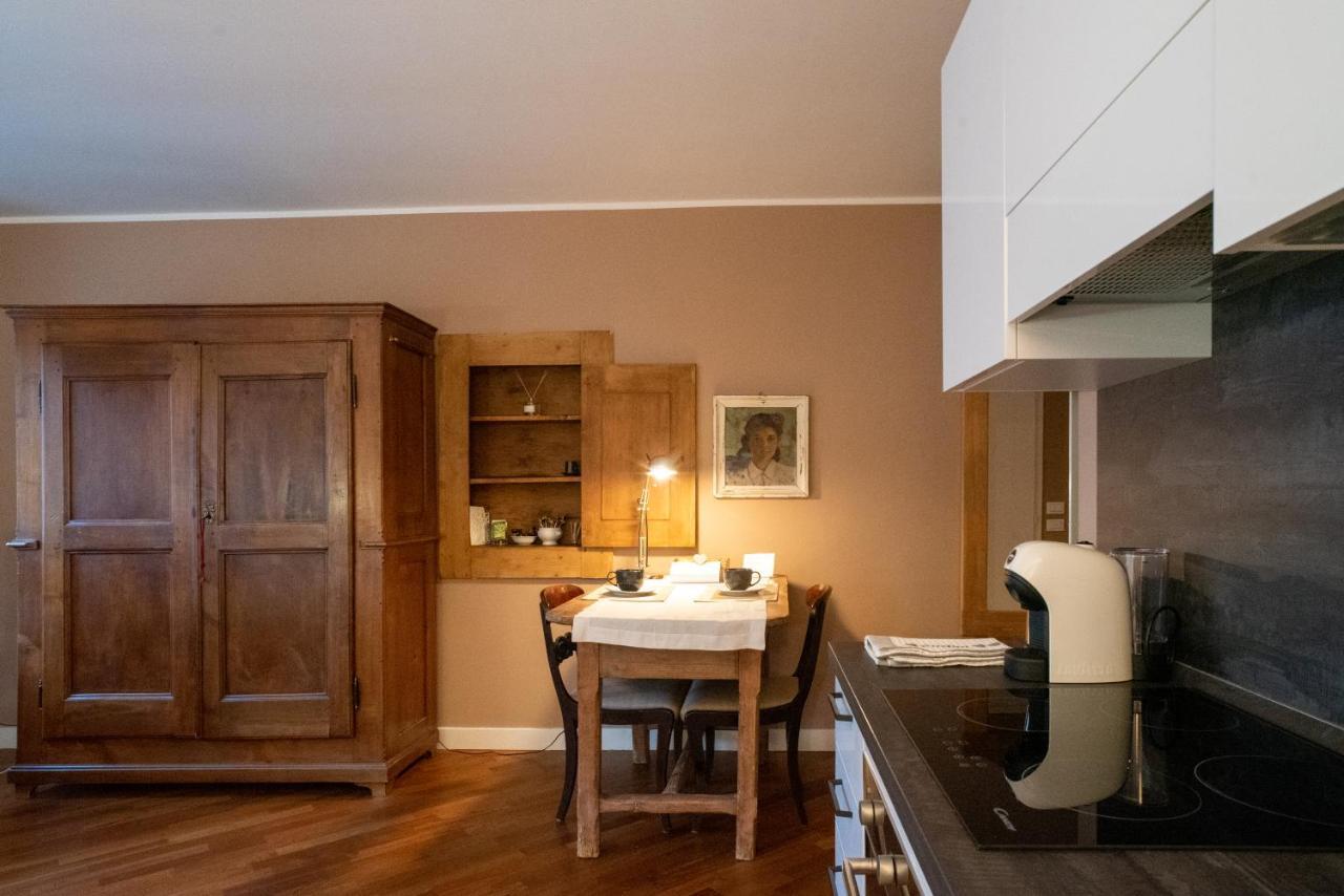 S. Trinita 18, Suites & Rooms Trento Exteriör bild