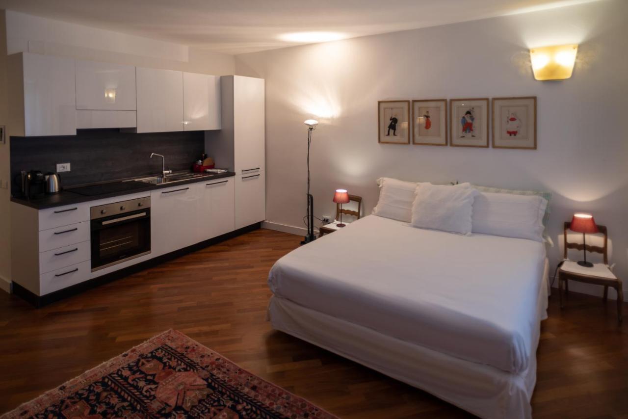 S. Trinita 18, Suites & Rooms Trento Exteriör bild