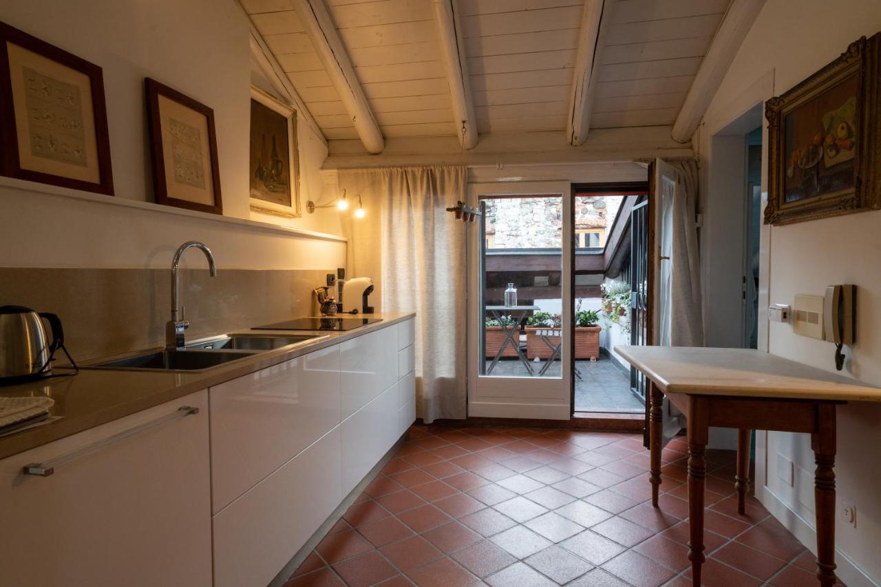 S. Trinita 18, Suites & Rooms Trento Exteriör bild